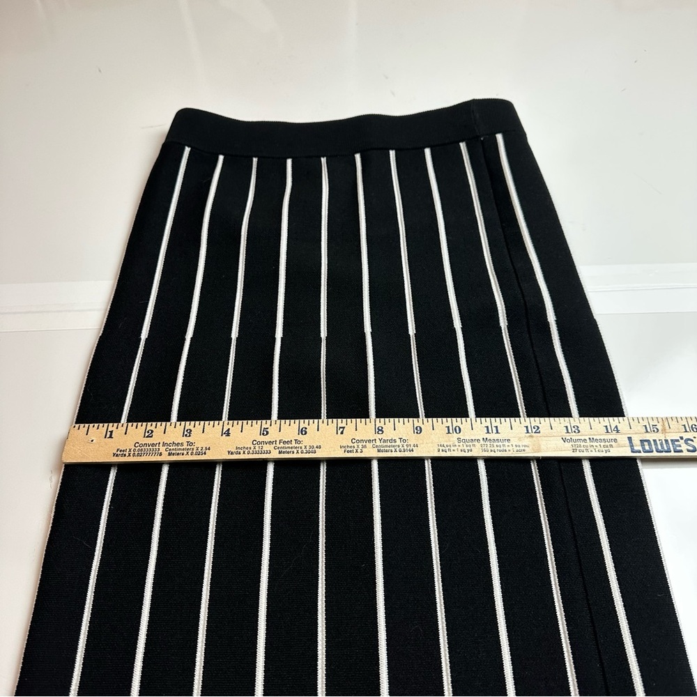 House of Harlow 1960 Striped Knit Maxi Skirt | Pleated Column · Quiet Luxury - Picture 7 of 10